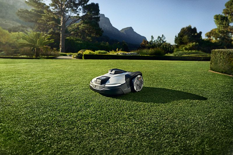 Wir installieren Ihren Mähroboter professionell - die Garten Profis